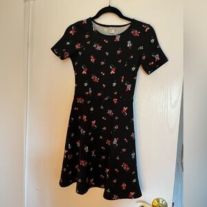 Casual stretchy Floral Black Dress…. 31 inches from top to bottom